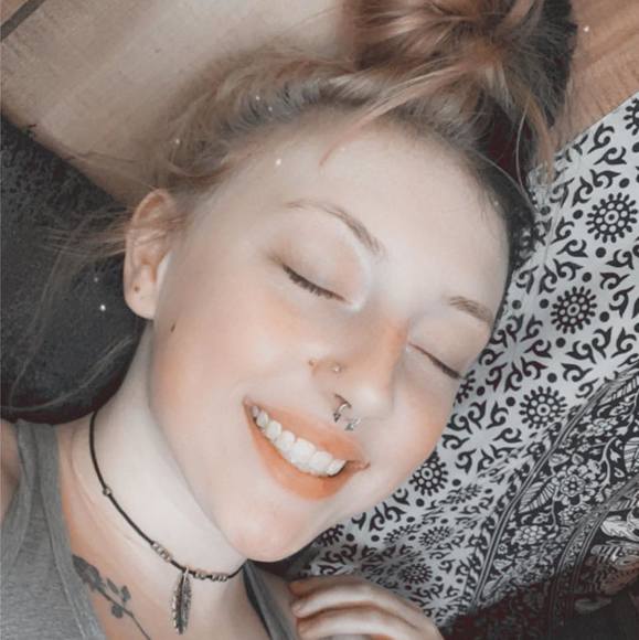 Meet your Posher, Kaitlin - Picture 1 of 1